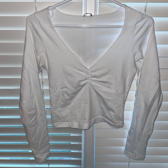 BRANDY MELVILLE TOP - Picture 3 of 3